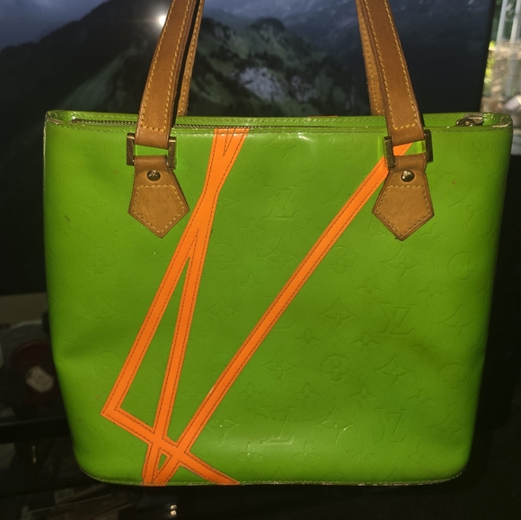 Louis Vuitton Handbags - Robert Wilson LV RARE PIECE